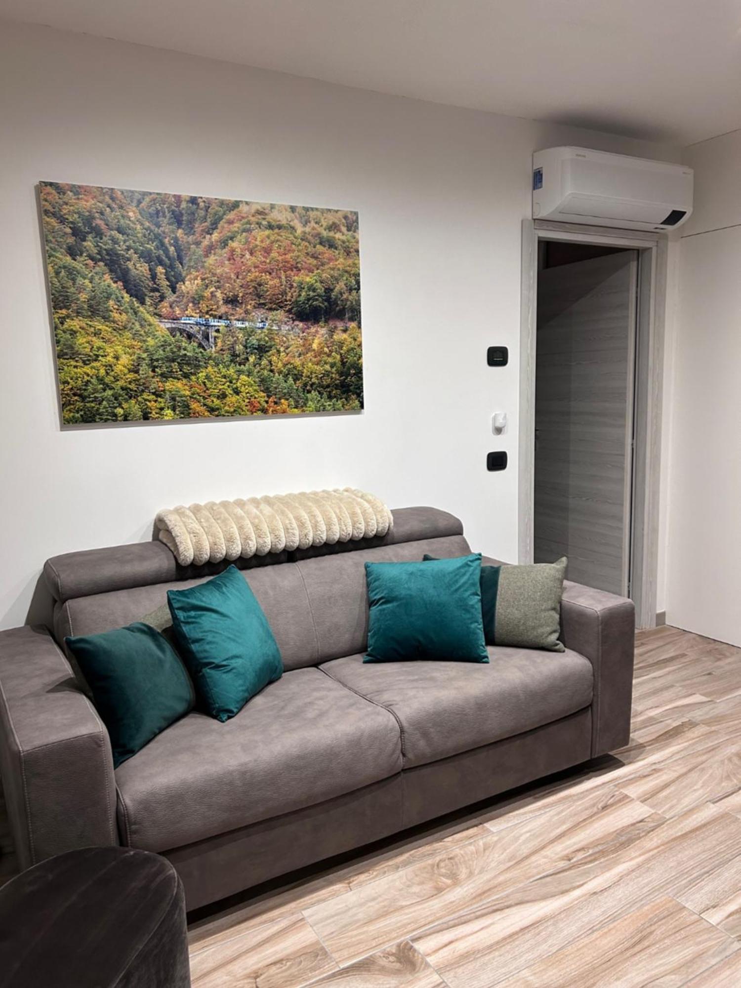 Lakes And Mountains Magic Holiday House Оменья Экстерьер фото